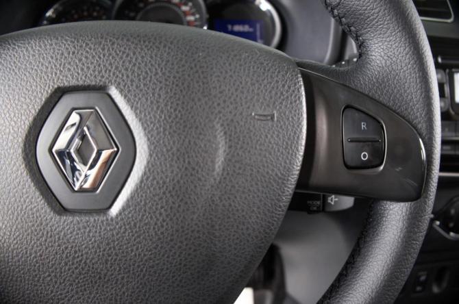 Renault Sandero II с пробегом 2016 года, цена 1 059 000 рублей, 71000 км, хэтчбек, Автокод Объявления