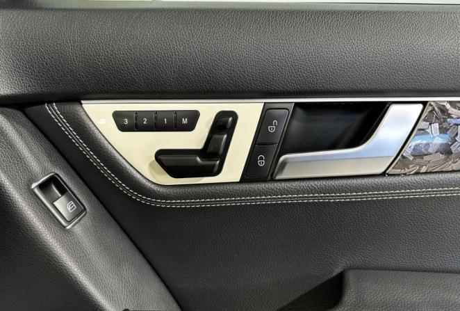Mercedes-Benz C-Класс III (W204) Рестайлинг с пробегом 2013 года, цена 1 600 000 рублей, 297964 км, седан, Автокод Объявления