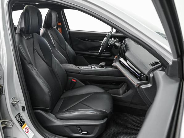 Changan UNI-V I с пробегом 2022 года, цена 2 098 000 рублей, 41301 км, лифтбек, Автокод Объявления