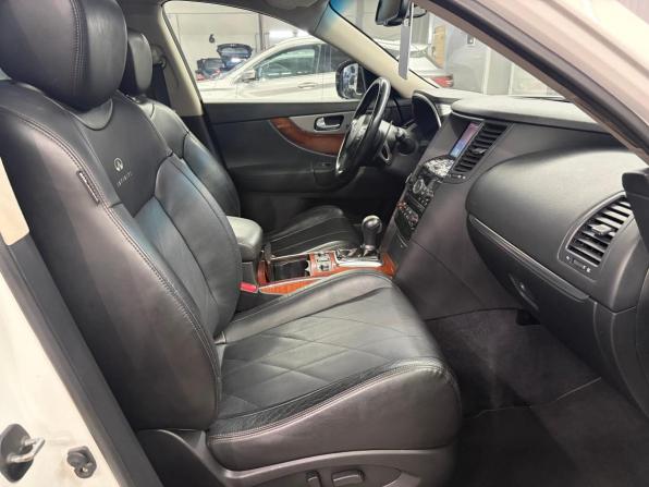 Infiniti QX70 с пробегом 2013 года, цена 1 797 000 рублей, 218801 км, внедорожник, Автокод Объявления
