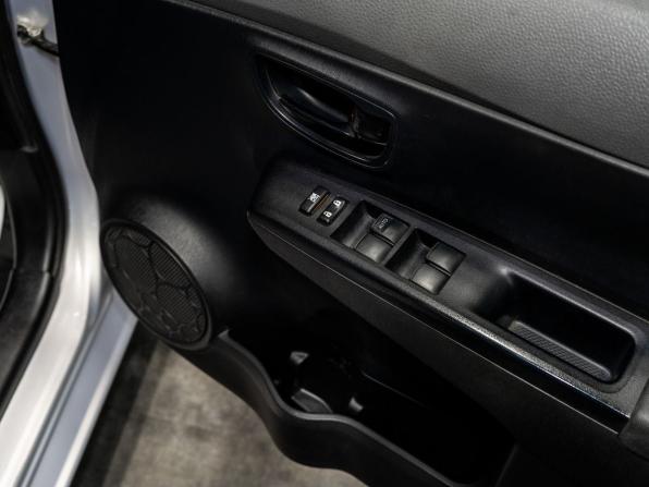 Toyota Vitz III (XP130) с пробегом 2013 года, цена 850 000 рублей, 95450 км, хэтчбек, Автокод Объявления