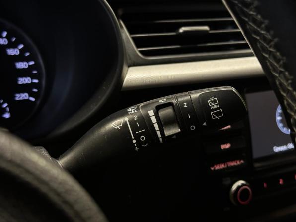 Kia Rio IV с пробегом 2018 года, цена 1 000 000 рублей, 154106 км, хэтчбек, Автокод Объявления
