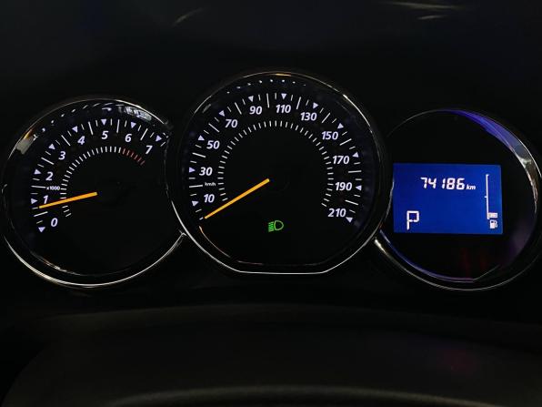 Renault Sandero II Рестайлинг с пробегом 2018 года, цена 1 147 000 рублей, 74184 км, хэтчбек, Автокод Объявления