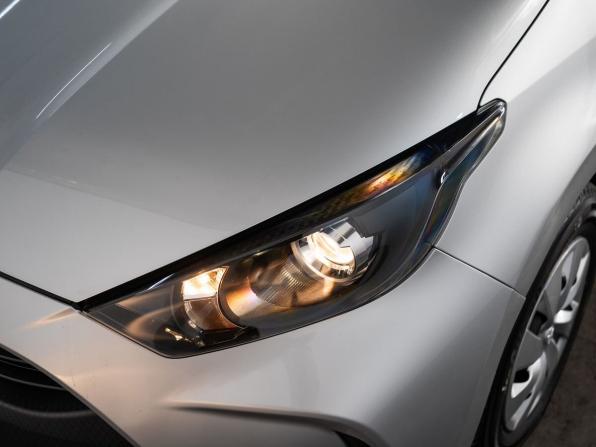 Toyota Yaris IV с пробегом 2021 года, цена 1 070 500 рублей, 100650 км, хэтчбек, Автокод Объявления