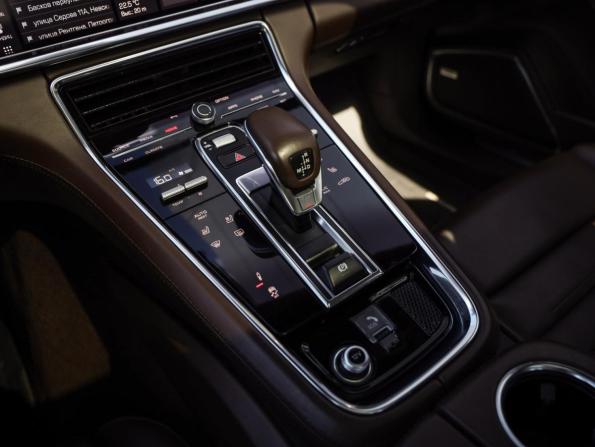 Porsche Panamera II с пробегом 2020 года, цена 8 999 999 рублей, 50925 км, лифтбек, Автокод Объявления