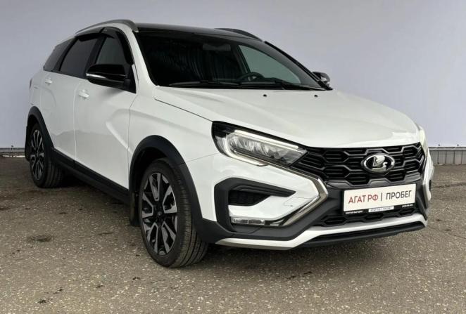 Lada (ВАЗ) Vesta I Рестайлинг (NG) с пробегом 2024 года, цена 1 645 000 рублей, 14230 км, универсал, Автокод Объявления