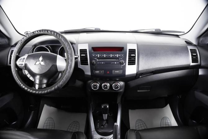 Mitsubishi Outlander II Рестайлинг с пробегом 2010 года, цена 1 189 000 рублей, 244000 км, внедорожник, Автокод Объявления