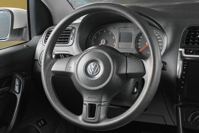Volkswagen Polo V с пробегом 2012 года, цена 799 000 рублей, 235000 км, седан, Автокод Объявления