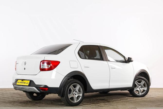 Renault Logan II Рестайлинг с пробегом 2022 года, цена 1 229 000 рублей, 216000 км, седан, Автокод Объявления
