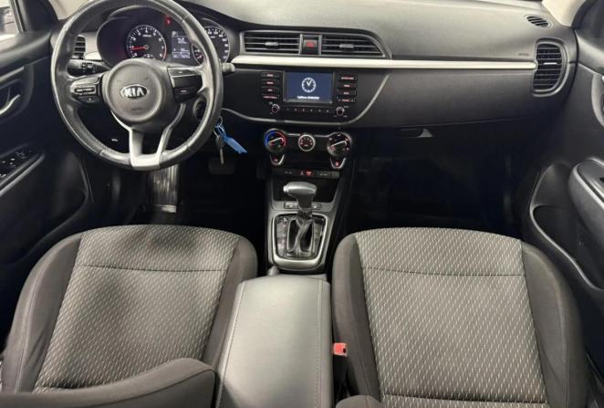 Kia Rio IV (Global market) с пробегом 2018 года, цена 1 350 000 рублей, 75274 км, седан, Автокод Объявления