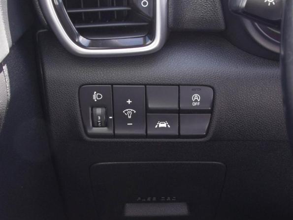 Kia Sportage IV Рестайлинг с пробегом 2021 года, цена 2 399 000 рублей, 78050 км, внедорожник, Автокод Объявления