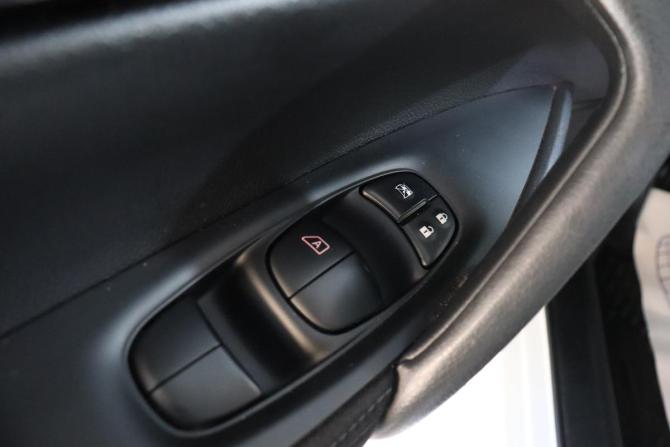 Nissan Qashqai II с пробегом 2019 года, цена 1 881 000 рублей, 70000 км, внедорожник, Автокод Объявления