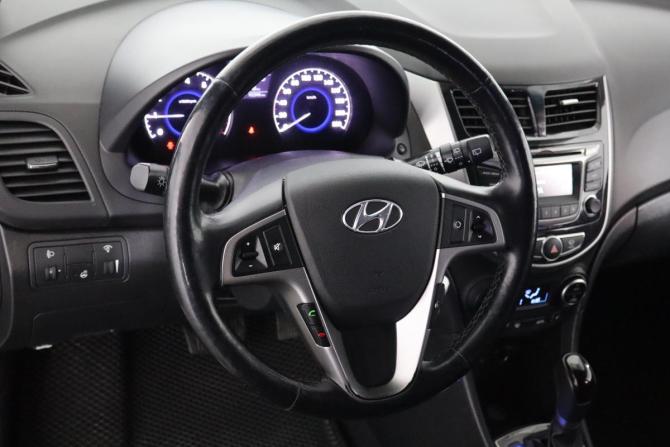 Hyundai Solaris I Рестайлинг с пробегом 2016 года, цена 1 099 000 рублей, 91000 км, хэтчбек, Автокод Объявления
