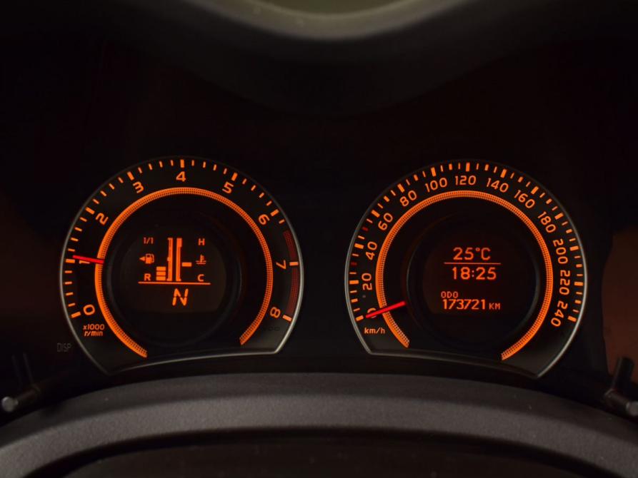 Toyota Auris I Кемерово  - изображение 11
