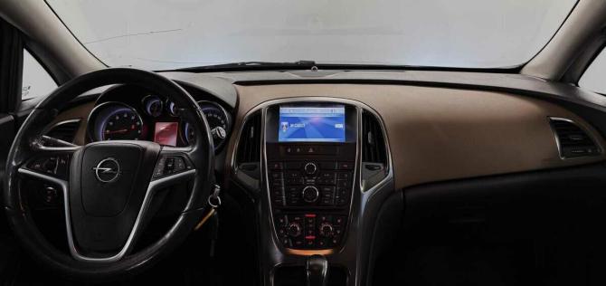 Opel Astra J с пробегом 2011 года, цена 560 000 рублей, 267142 км, универсал, Автокод Объявления