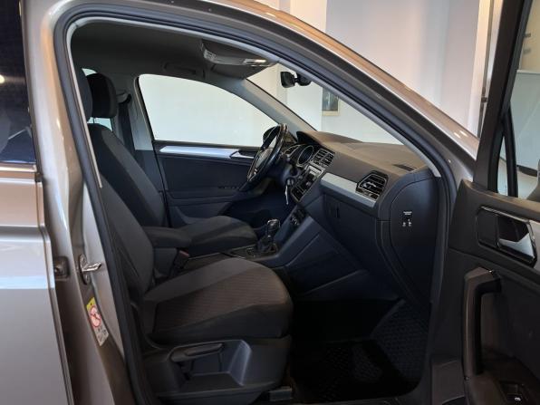 Volkswagen Tiguan II с пробегом 2017 года, цена 2 455 000 рублей, 54888 км, внедорожник, Автокод Объявления