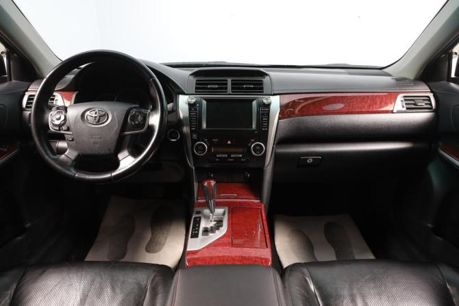 Toyota Camry VII (XV50) с пробегом 2012 года, цена 1 749 000 рублей, 276143 км, седан, Автокод Объявления