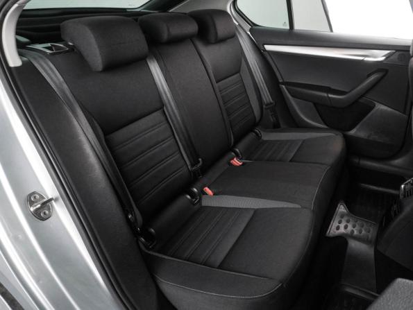 Skoda Octavia III (A7) Рестайлинг с пробегом 2019 года, цена 1 574 000 рублей, 179590 км, лифтбек, Автокод Объявления