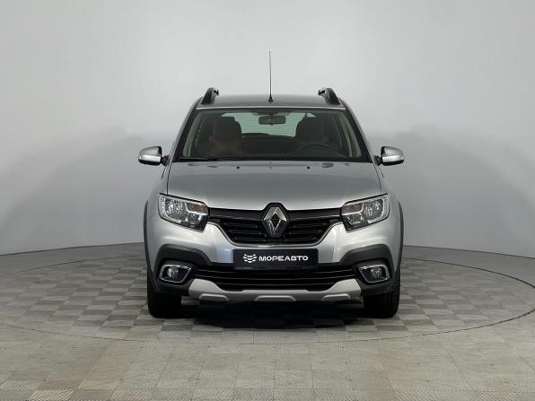 Renault Sandero II Рестайлинг с пробегом 2021 года, цена 1 455 000 рублей, 62870 км, хэтчбек, Автокод Объявления