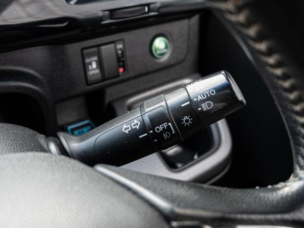 Honda Stepwgn V с пробегом 2016 года, цена 1 775 000 рублей, 151856 км, минивэн, Автокод Объявления