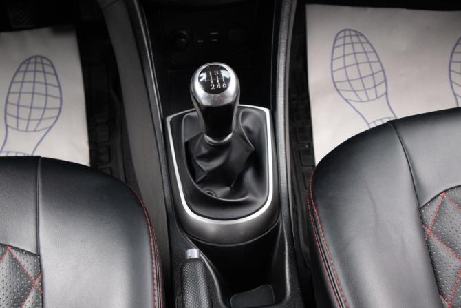 Hyundai Solaris I Рестайлинг с пробегом 2016 года, цена 1 009 000 рублей, 66305 км, седан, Автокод Объявления