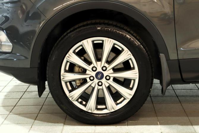 Ford Kuga II Рестайлинг с пробегом 2018 года, цена 1 749 000 рублей, 82635 км, внедорожник, Автокод Объявления