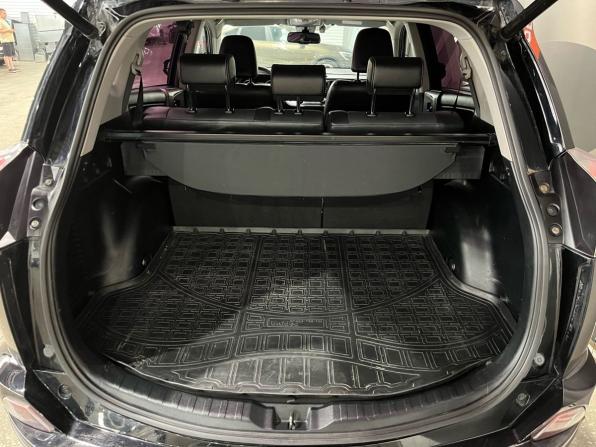Toyota RAV4 IV (XA40) Рестайлинг с пробегом 2017 года, цена 2 730 000 рублей, 103172 км, внедорожник, Автокод Объявления