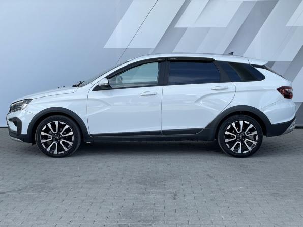 Lada (ВАЗ) Vesta I Рестайлинг (NG) с пробегом 2024 года, цена 1 558 000 рублей, 22761 км, универсал, Автокод Объявления