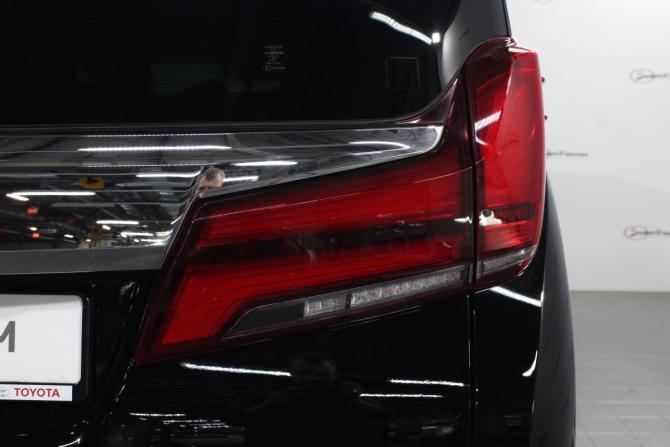 Toyota Alphard III Рестайлинг с пробегом 2021 года, цена 5 500 000 рублей, 105211 км, минивэн, Автокод Объявления