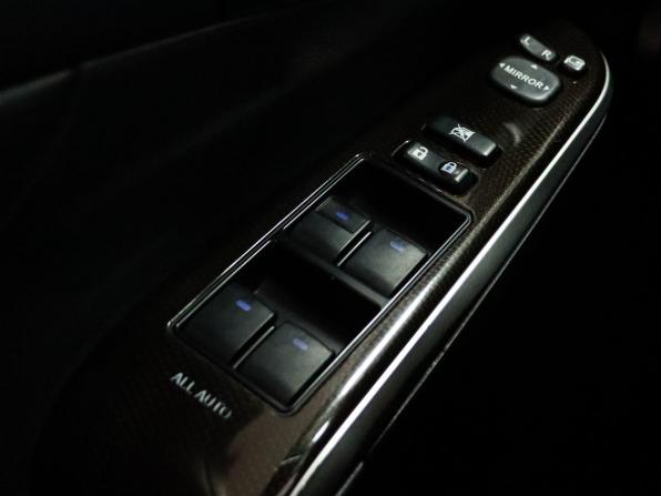 Toyota Camry VII (XV50) Рестайлинг с пробегом 2015 года, цена 1 999 000 рублей, 169400 км, седан, Автокод Объявления