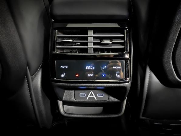 Geely Monjaro I с пробегом 2025 года, цена 3 890 000 рублей, 10643 км, внедорожник, Автокод Объявления