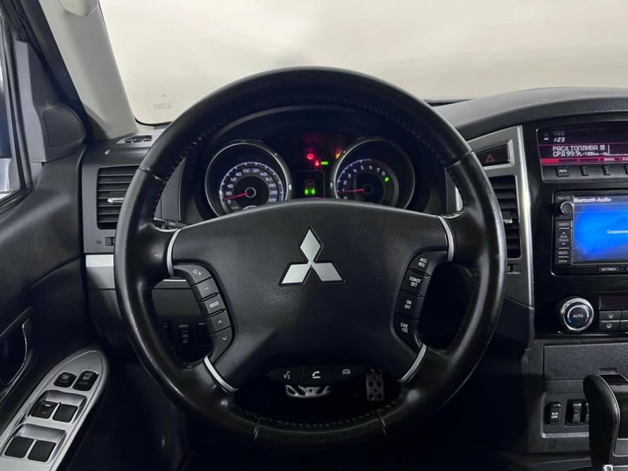 Mitsubishi Pajero IV Рестайлинг 2 Ростов-на-Дону  - изображение 9