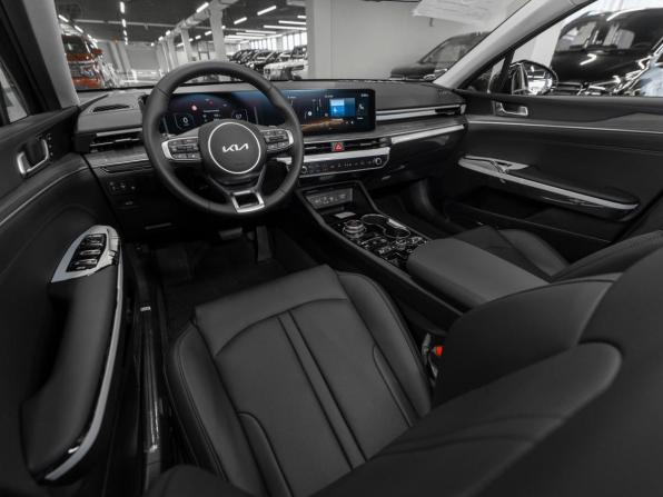 Kia K5 III Рестайлинг с пробегом 2026 года, цена 4 950 000 рублей, 19 км, седан, Автокод Объявления