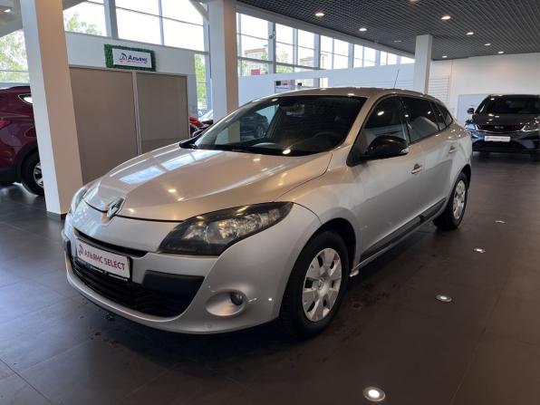 Renault Megane III с пробегом 2011 года, цена 500 000 рублей, 219578 км, универсал, Автокод Объявления