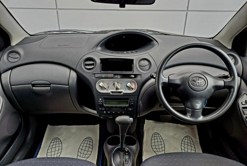Toyota Vitz I (P10) Абакан  - изображение 16