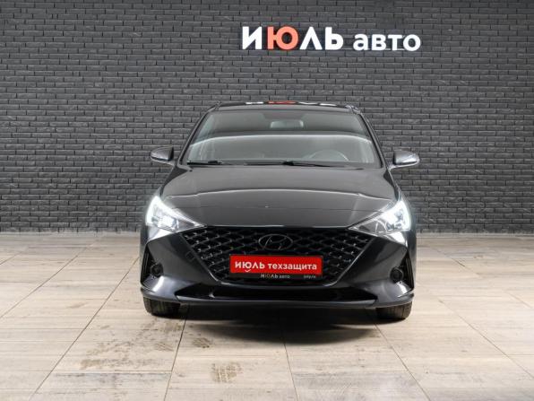 Hyundai Solaris II Рестайлинг с пробегом 2020 года, цена 1 460 000 рублей, 79558 км, седан, Автокод Объявления