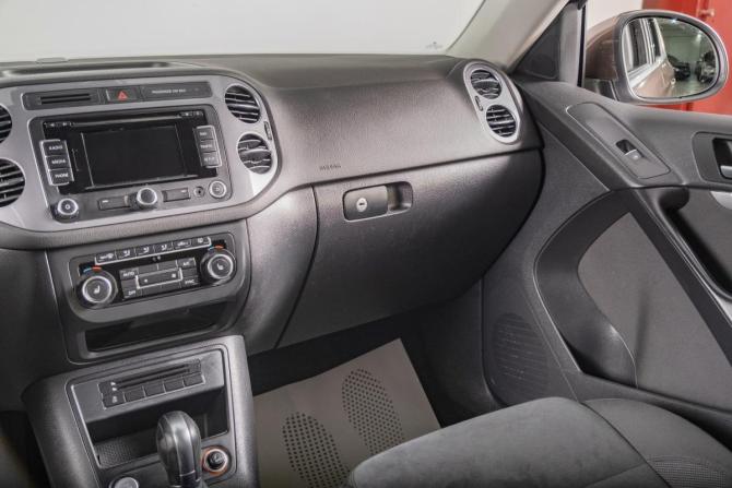 Volkswagen Tiguan I Рестайлинг с пробегом 2014 года, цена 1 749 000 рублей, 143000 км, внедорожник, Автокод Объявления