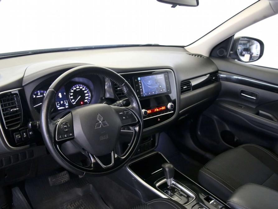 Mitsubishi Outlander III Рестайлинг 3 Санкт-Петербург  - изображение 17
