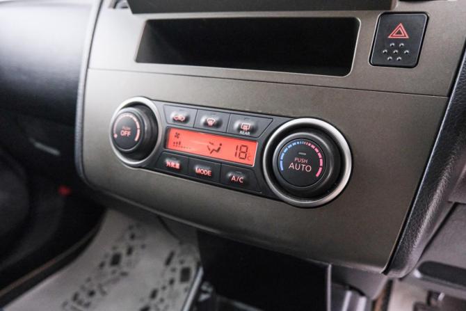 Nissan Tiida I с пробегом 2009 года, цена 679 000 рублей, 229000 км, хэтчбек, Автокод Объявления