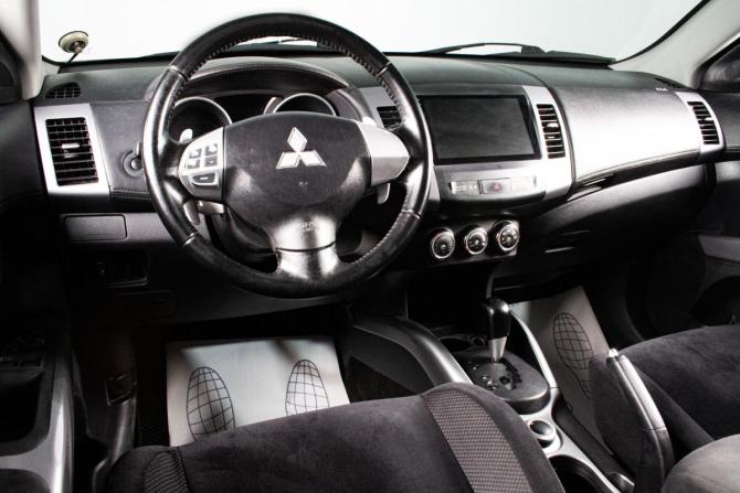 Mitsubishi Outlander III с пробегом 2012 года, цена 1 089 000 рублей, 220000 км, внедорожник, Автокод Объявления