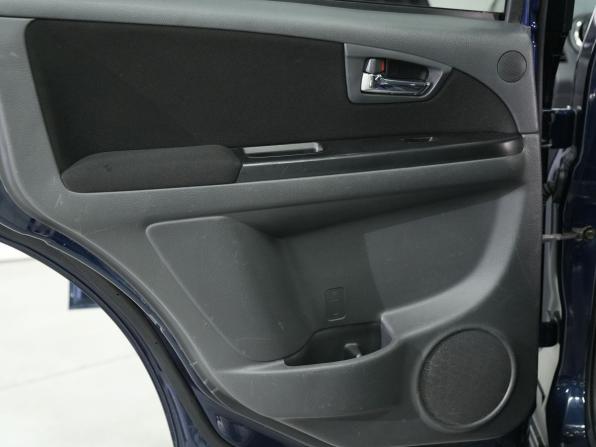 Suzuki SX4 I (Classic) Рестайлинг с пробегом 2010 года, цена 960 000 рублей, 205340 км, хэтчбек, Автокод Объявления