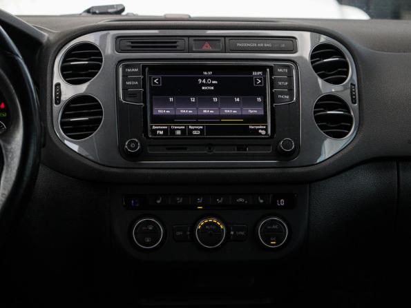 Volkswagen Tiguan I Рестайлинг с пробегом 2016 года, цена 1 440 000 рублей, 203161 км, внедорожник, Автокод Объявления