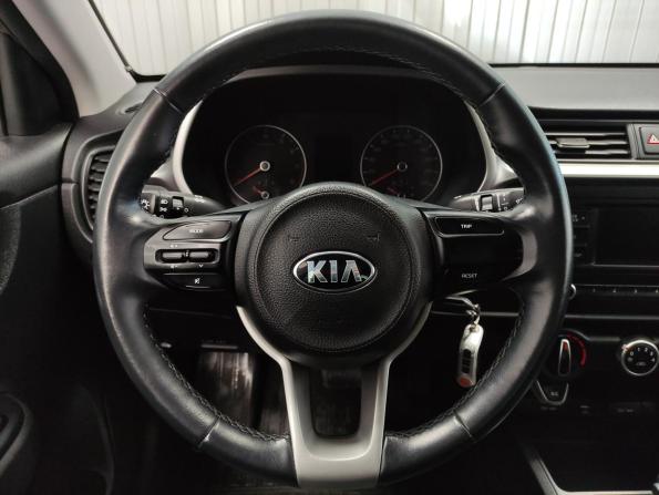 Kia Rio IV Рестайлинг с пробегом 2020 года, цена 1 750 000 рублей, 41908 км, седан, Автокод Объявления