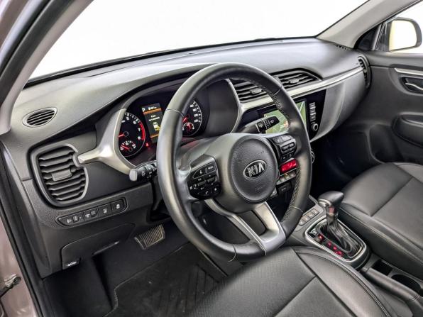 Kia Rio IV Рестайлинг с пробегом 2021 года, цена 1 665 000 рублей, 70404 км, седан, Автокод Объявления