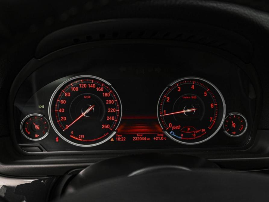 BMW 5 серии VI (F10/F11/F07) Рестайлинг Ставрополь  - изображение 24