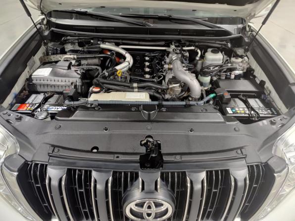 Toyota Land Cruiser Prado 150 Series Рестайлинг 1 с пробегом 2014 года, цена 3 290 000 рублей, 221738 км, внедорожник, Автокод Объявления