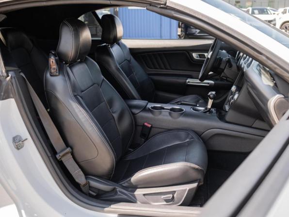 Ford Mustang VI Рестайлинг с пробегом 2019 года, цена 3 399 000 рублей, 140907 км, кабриолет, Автокод Объявления