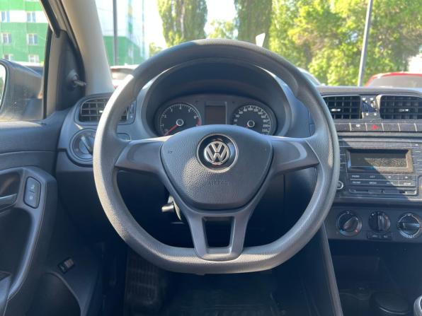 Volkswagen Polo V Рестайлинг с пробегом 2019 года, цена 1 195 300 рублей, 122096 км, седан, Автокод Объявления