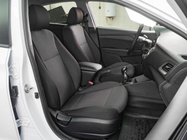 Hyundai Solaris II с пробегом 2019 года, цена 1 229 000 рублей, 62114 км, седан, Автокод Объявления