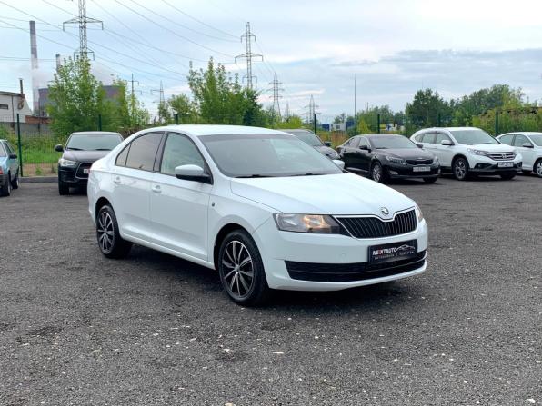 Skoda Rapid I с пробегом 2017 года, цена 1 254 200 рублей, 105894 км, лифтбек, Автокод Объявления